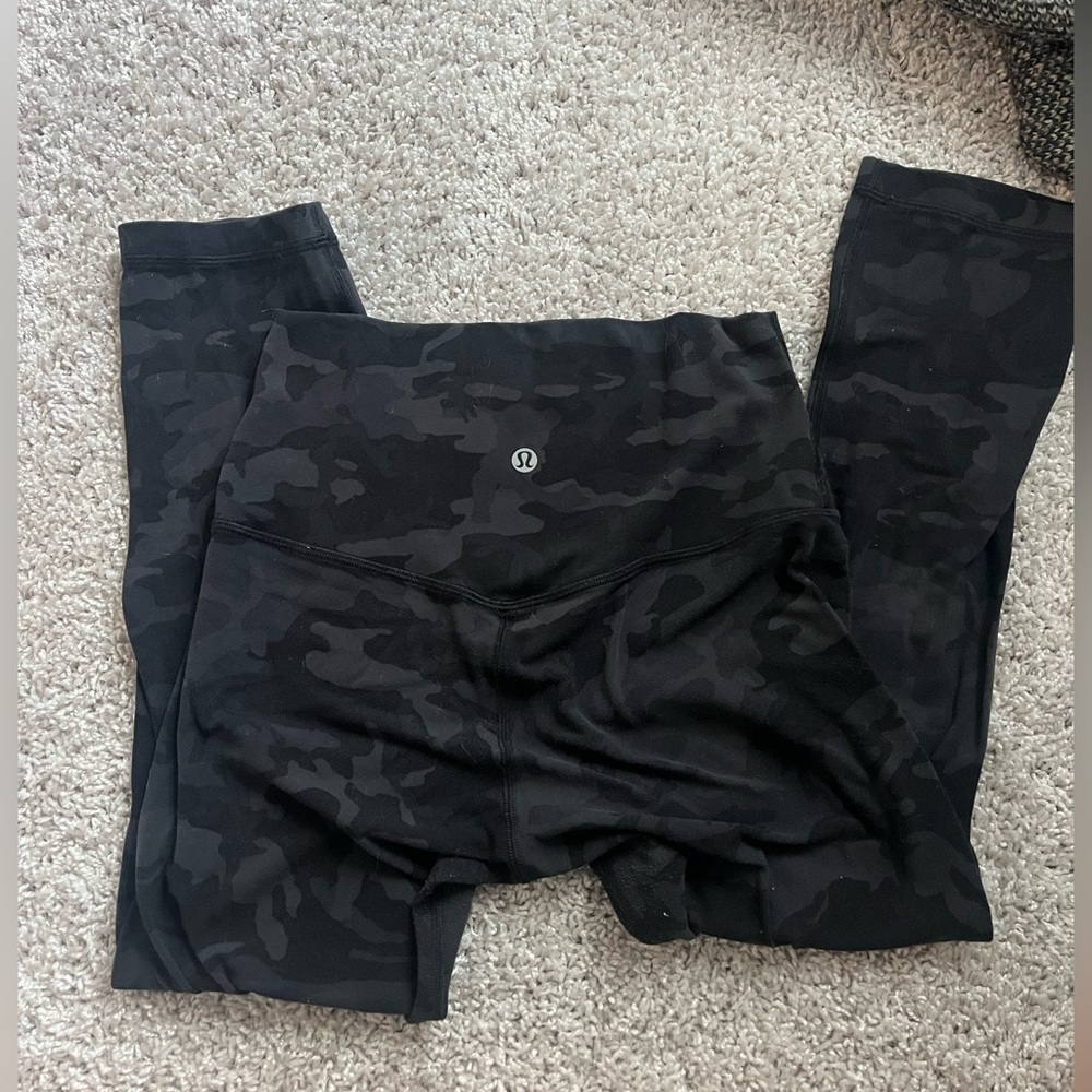Lululemon align camo print crop size 4